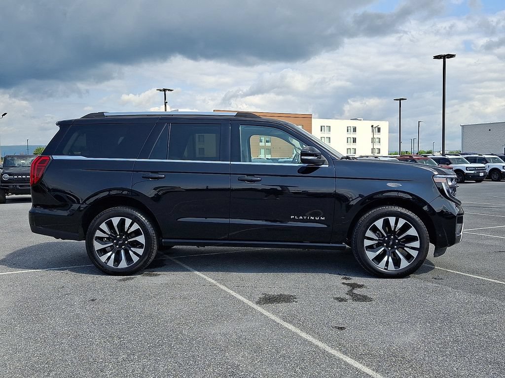 Certified 2025 Ford Expedition Platinum w/ Driver's Package AWD/4WD image 7