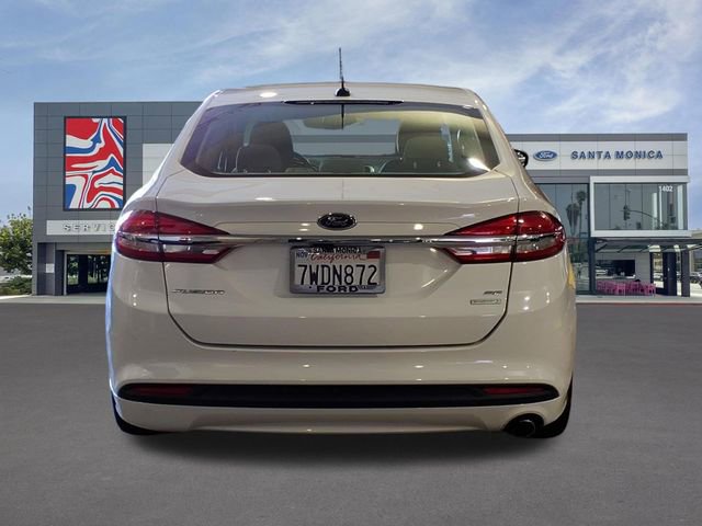 Certified 2017 Ford Fusion SE FWD image 6