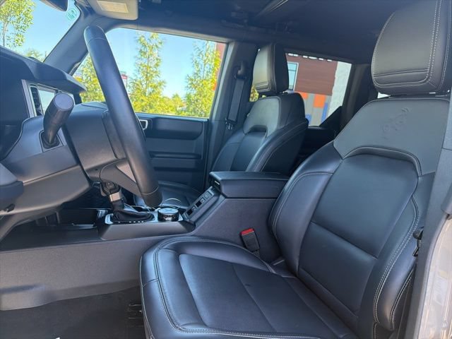Certified 2025 Ford Bronco Outer Banks w/ Sasquatch Package AWD/4WD image 11