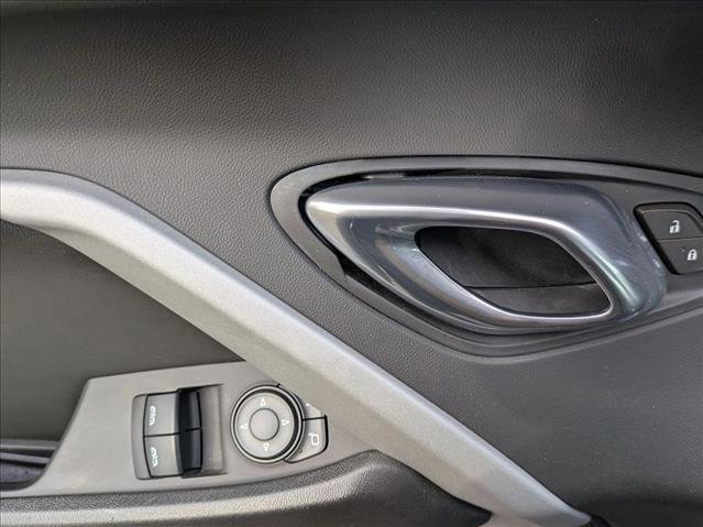 Used 2020 Chevrolet Camaro LT image 10