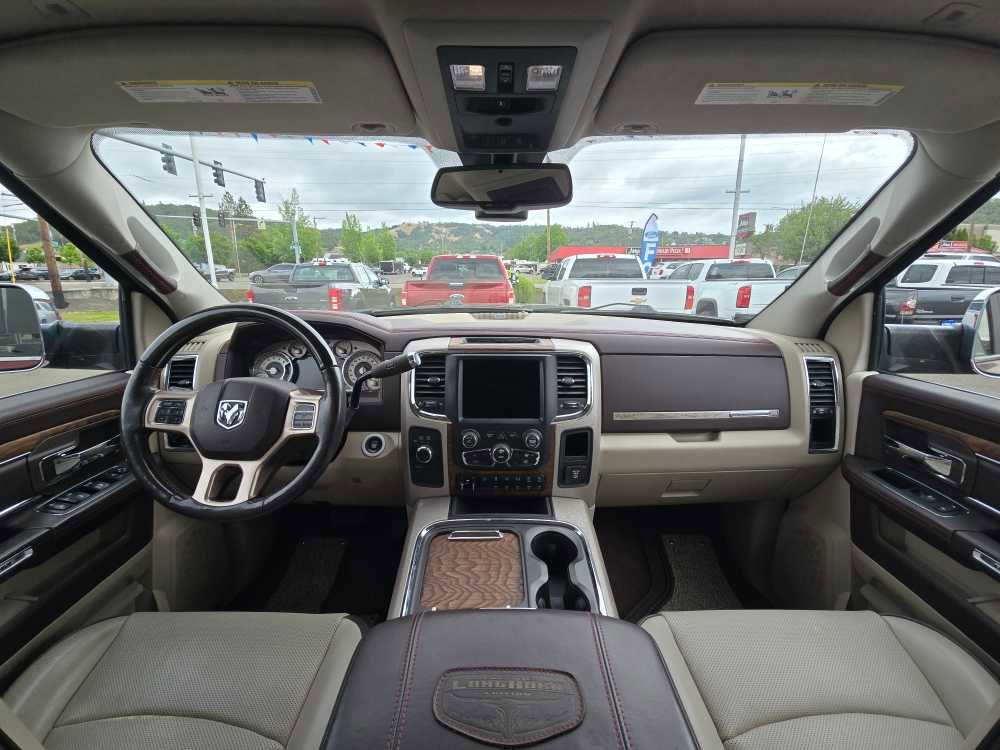 Used 2018 RAM 3500 Laramie Longhorn w/ Longhorn Southfork Package AWD/4WD image 15