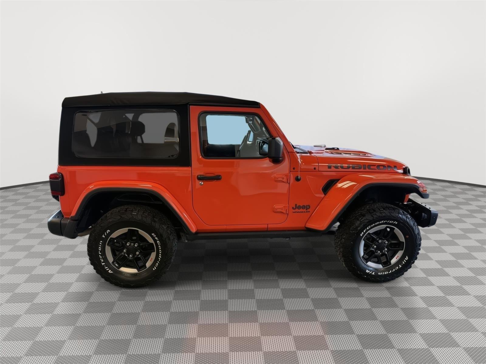 Used 2018 Jeep Wrangler Rubicon image 2
