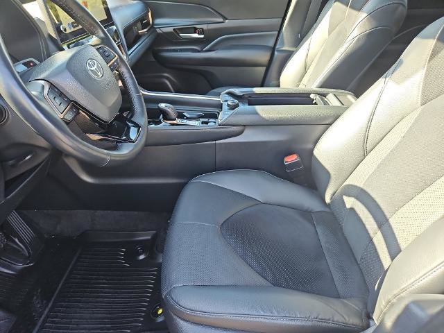 Used 2024 Toyota Grand Highlander AWD Hybrid image 38