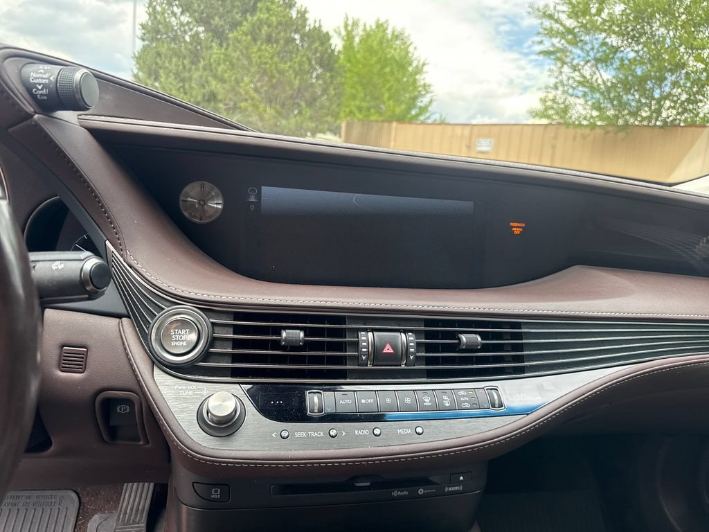 Used 2018 Lexus LS 500 AWD image 18
