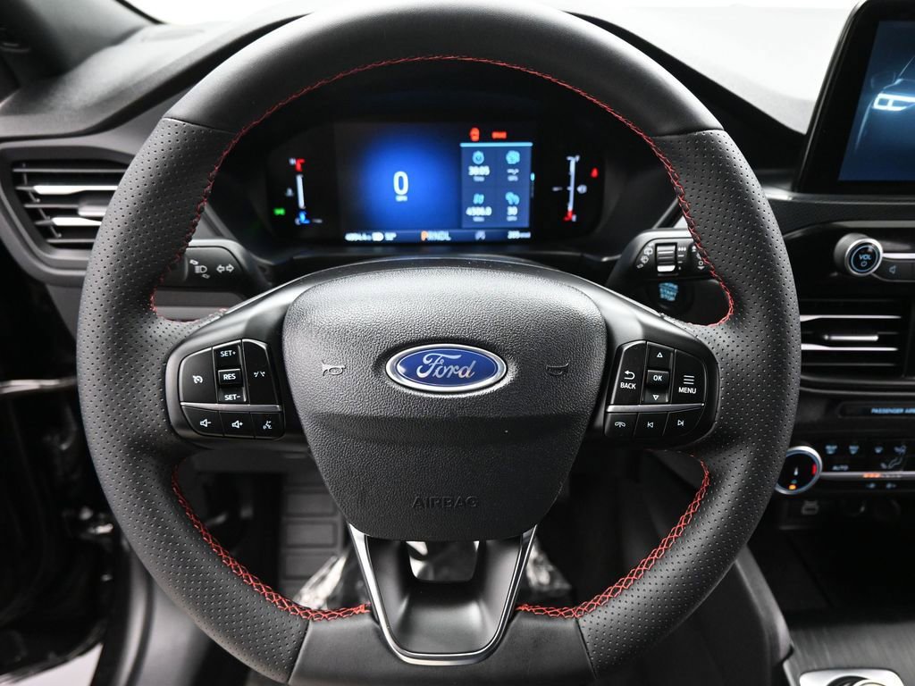 Certified 2025 Ford Escape ST-Line image 12