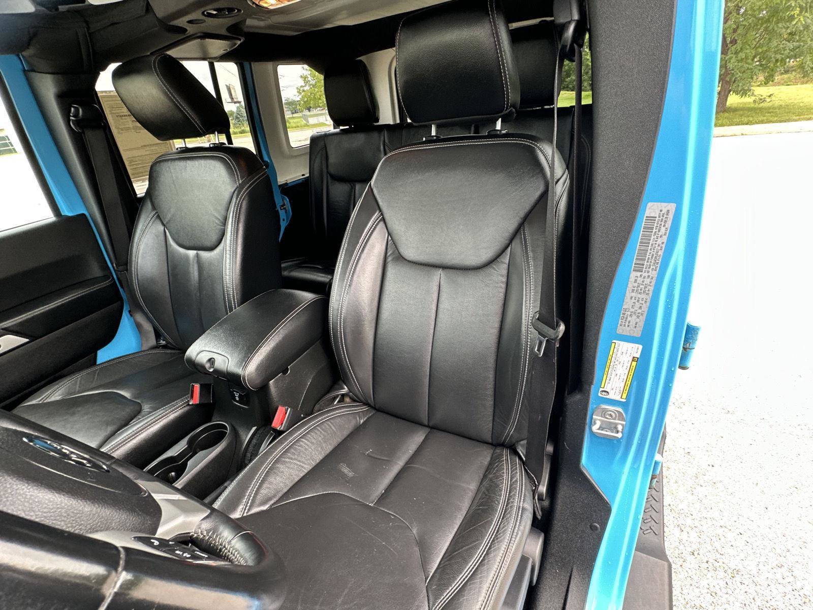 Used 2017 Jeep Wrangler Unlimited Sahara w/ Quick Order Package 24E Chief AWD/4WD image 18