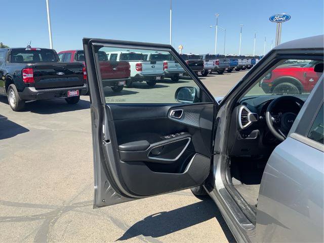 Used 2023 Kia Soul LX w/ Option Group 015 FWD image 20