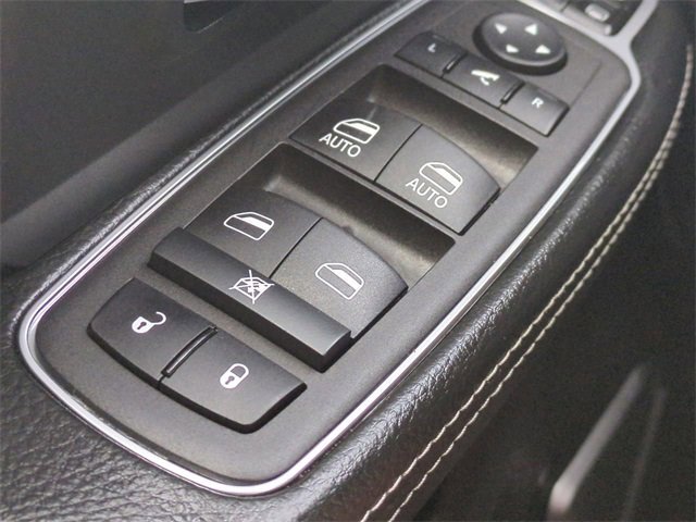 Used 2024 RAM 3500 Laramie w/ Towing Technology Group image 24