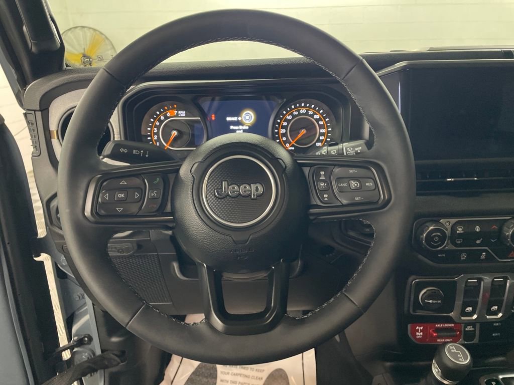 Used 2025 Jeep Wrangler Sport image 18