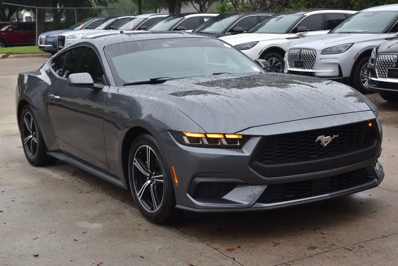 Certified 2024 Ford Mustang Coupe RWD image 11