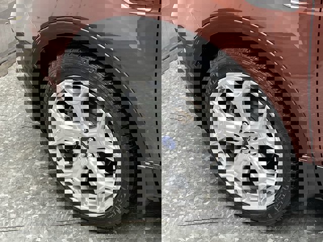 Certified 2018 Ford Escape Titanium w/ Ford Safe & Smart Package image 40