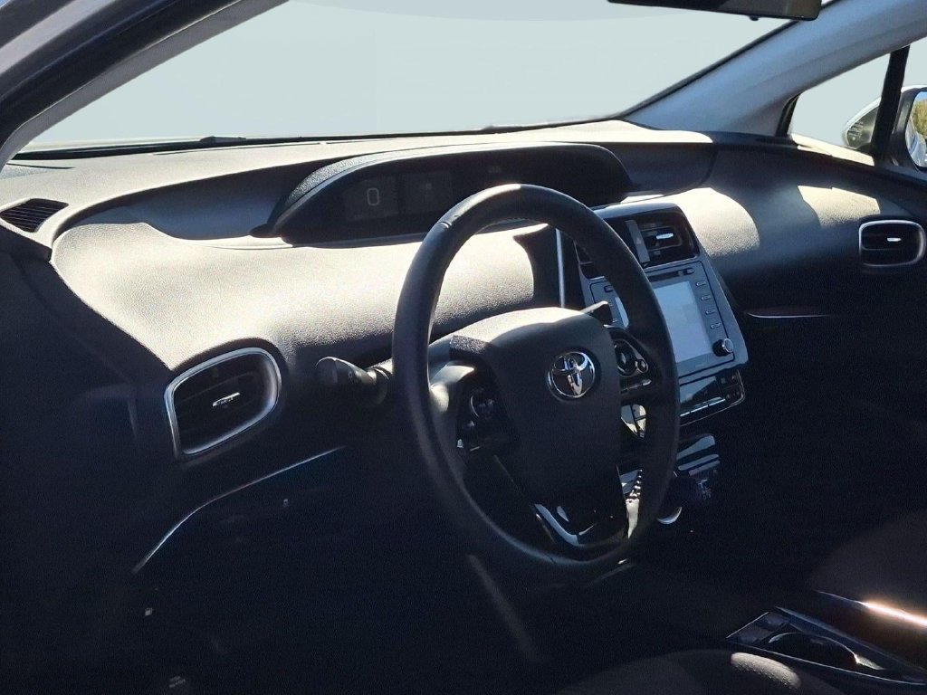 Used 2022 Toyota Prius Prime LE FWD image 13