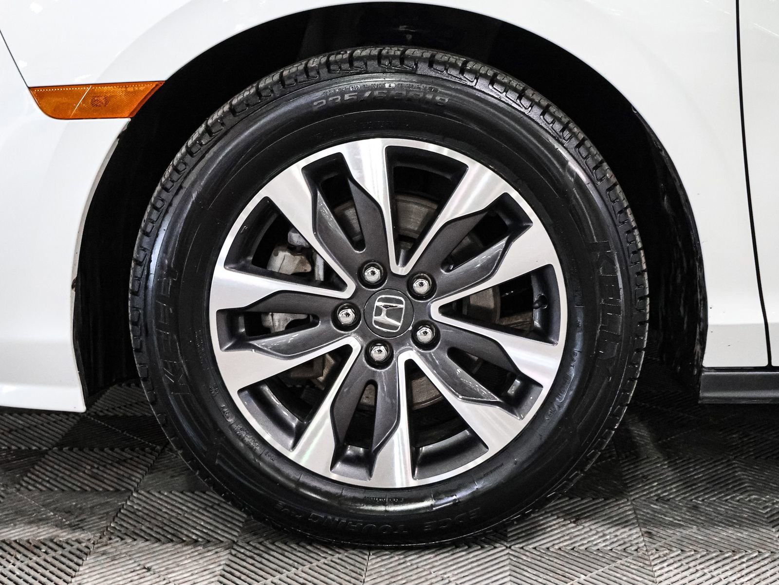 Used 2022 Honda Odyssey EX-L image 18