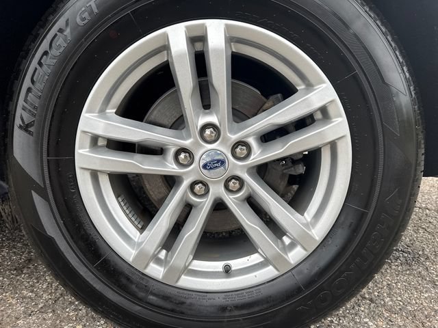 Certified 2023 Ford Explorer XLT w/ Equipment Group 202A AWD/4WD image 16