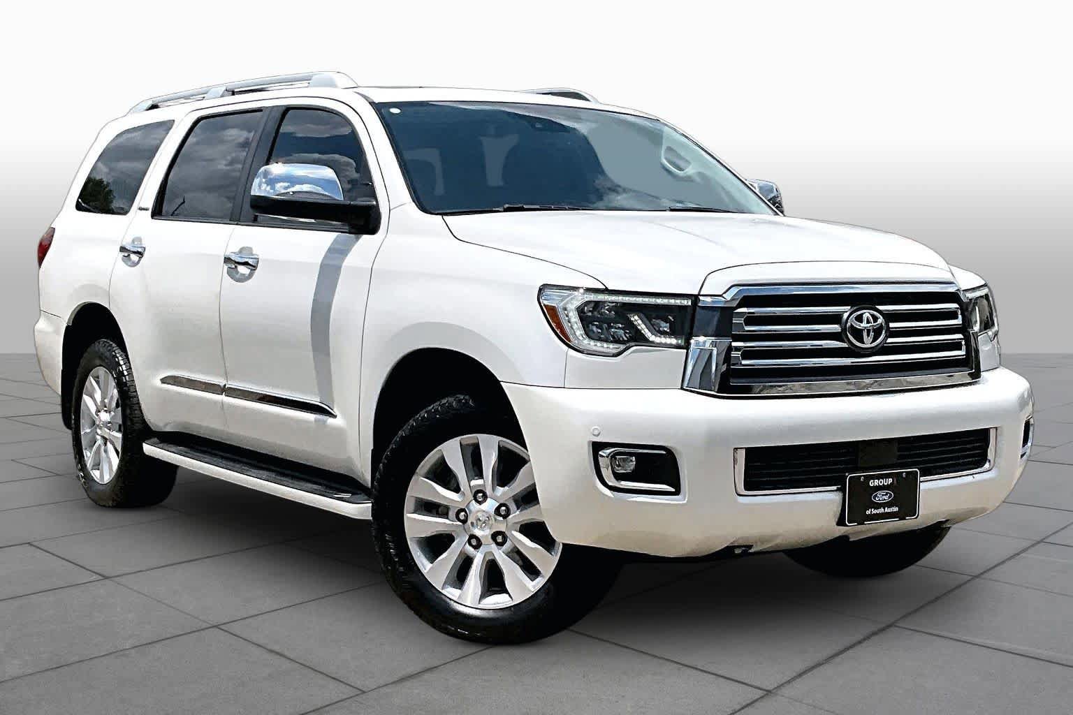 Used 2019 Toyota Sequoia Platinum RWD image 3