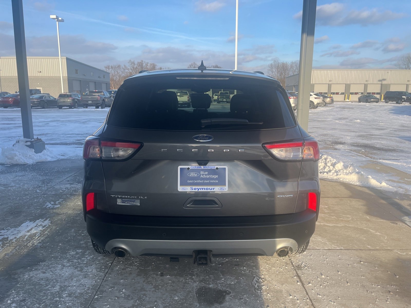 Certified 2022 Ford Escape Titanium w/ Class II Trailer Tow Package image 3