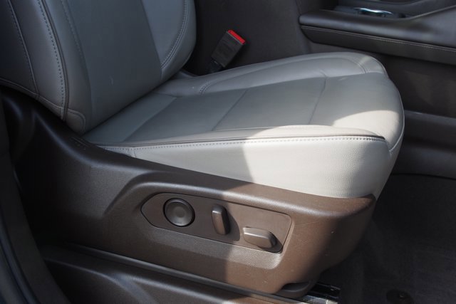 Used 2021 GMC Yukon SLT w/ SLT Luxury Plus Package image 12