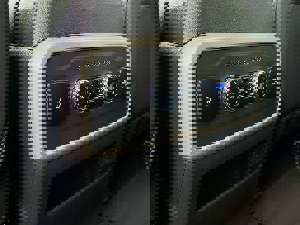 Certified 2024 Ford Expedition XLT image 13