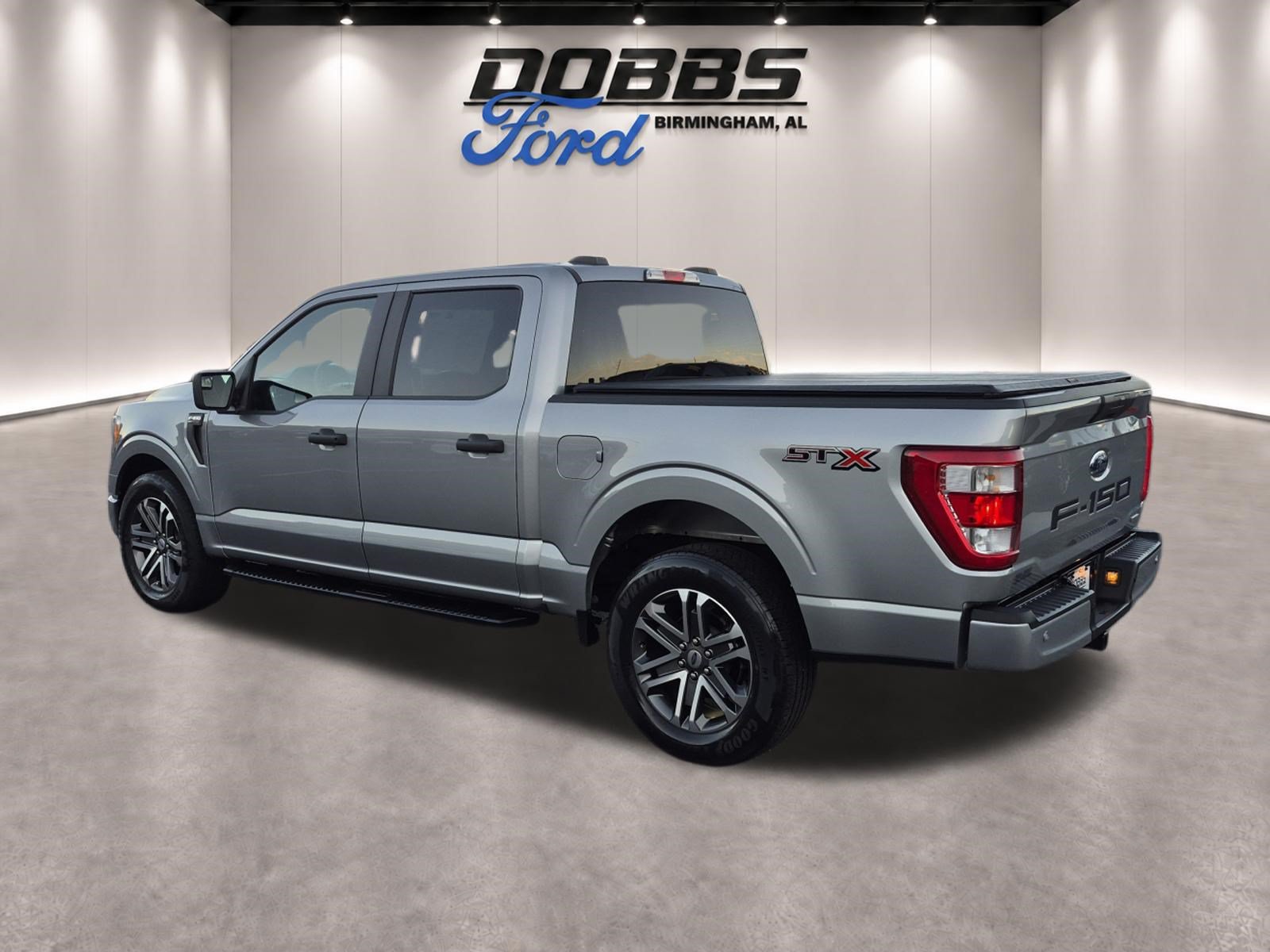 Certified 2022 Ford F150 XL w/ STX Appearance Package RWD image 4