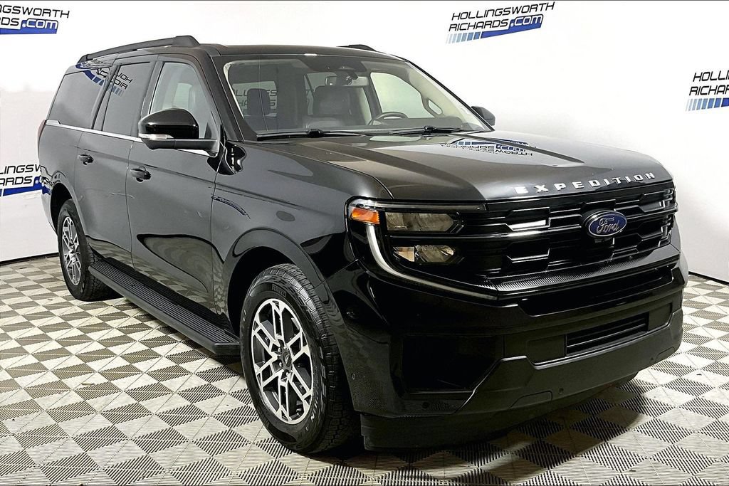 Certified 2025 Ford Expedition Max Active AWD/4WD image 3