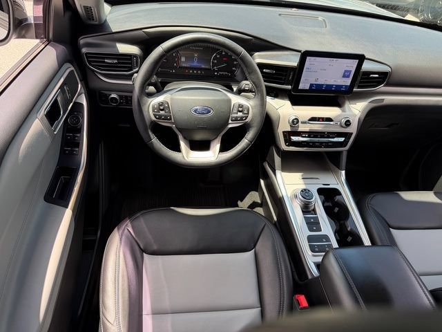 Certified 2023 Ford Explorer XLT w/ Equipment Group 202A RWD image 13
