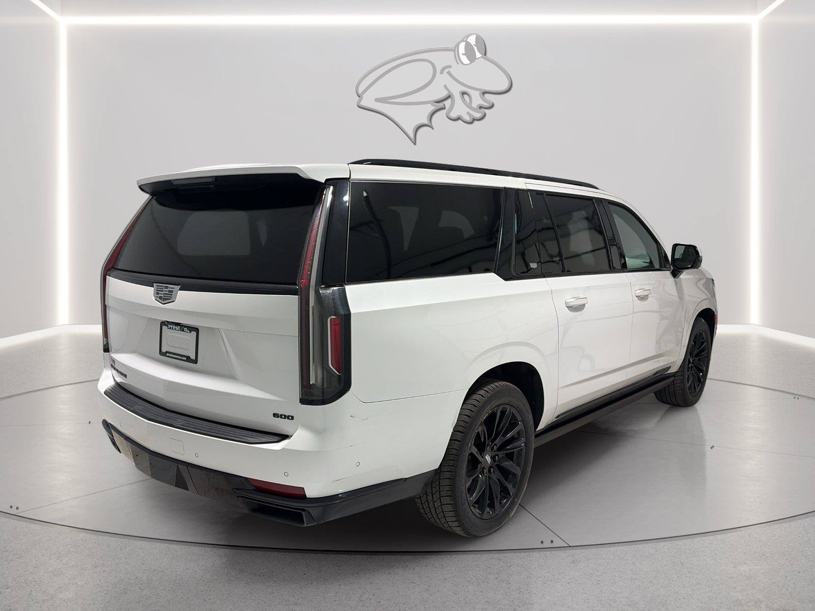 Used 2021 Cadillac Escalade ESV Sport w/ Driver Assist Tech Package AWD/4WD image 5