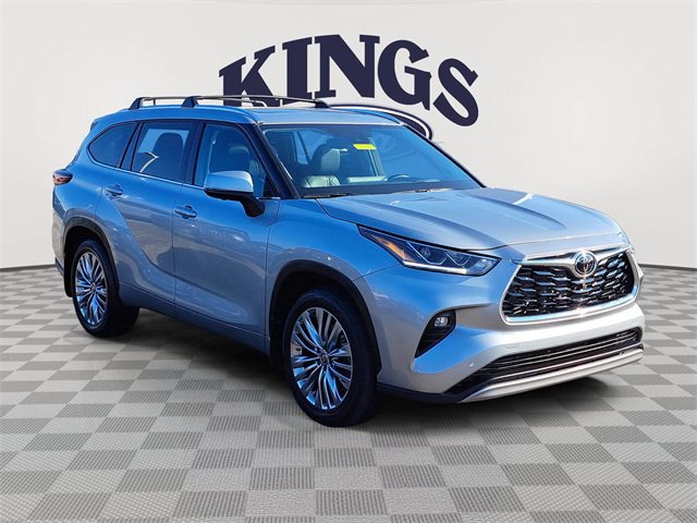 Used 2024 Toyota Highlander Platinum image 7