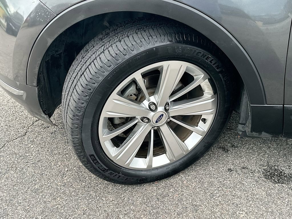 Certified 2019 Ford Explorer Limited w/ Class III Trailer Tow Package FWD image 24