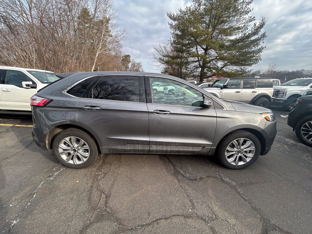 Certified 2024 Ford Edge Titanium AWD/4WD image 6