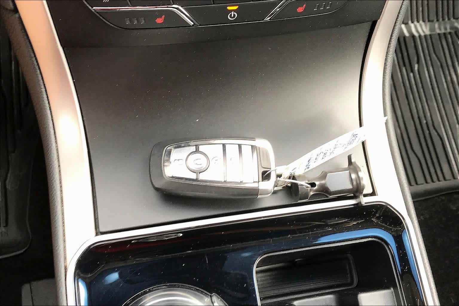 Certified 2019 Ford Edge SEL w/ Equipment Group 201A AWD/4WD image 15