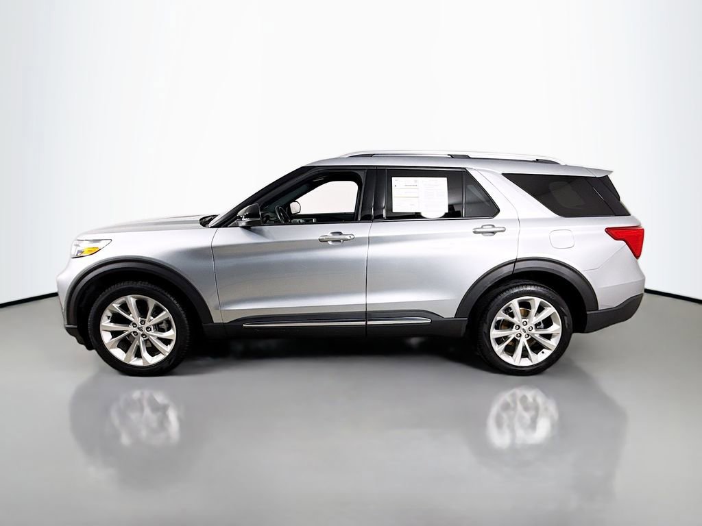 Certified 2023 Ford Explorer Platinum w/ Technology Package image 2