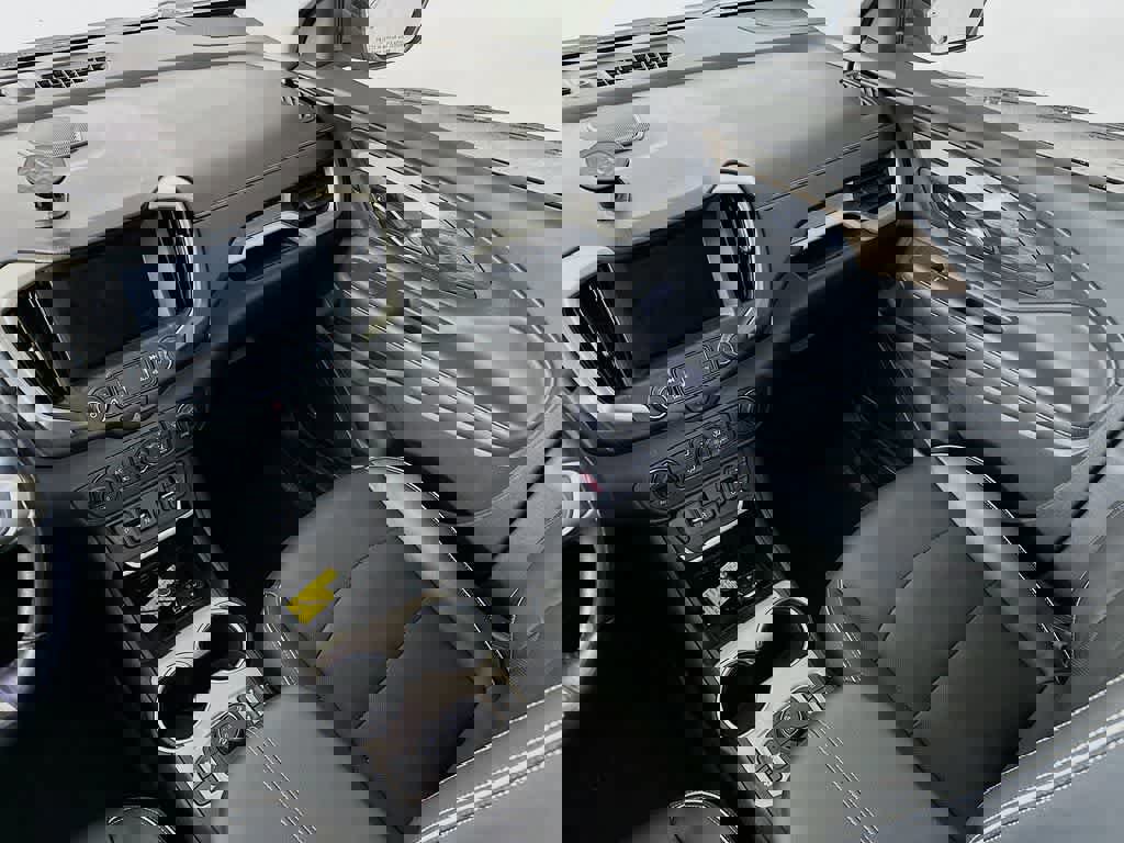 Used 2019 GMC Terrain Denali w/ Driver Alert Package II image 14