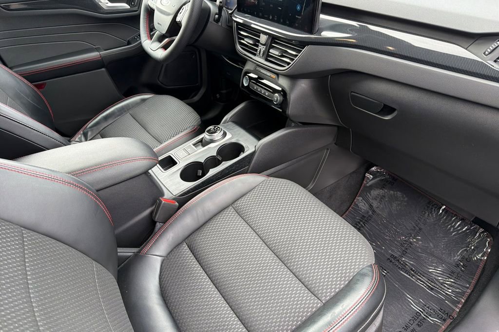 Certified 2023 Ford Escape ST-Line w/ Tech Pack #1 image 15