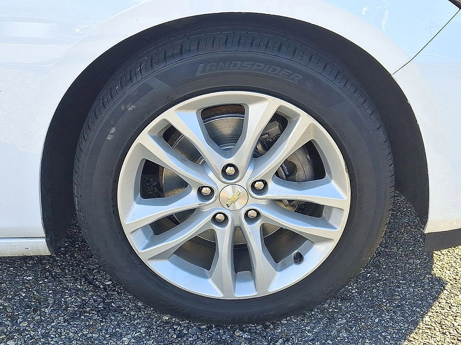 Used 2018 Chevrolet Malibu LT image 27