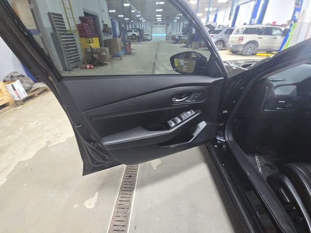Used 2023 Honda Accord Touring image 16