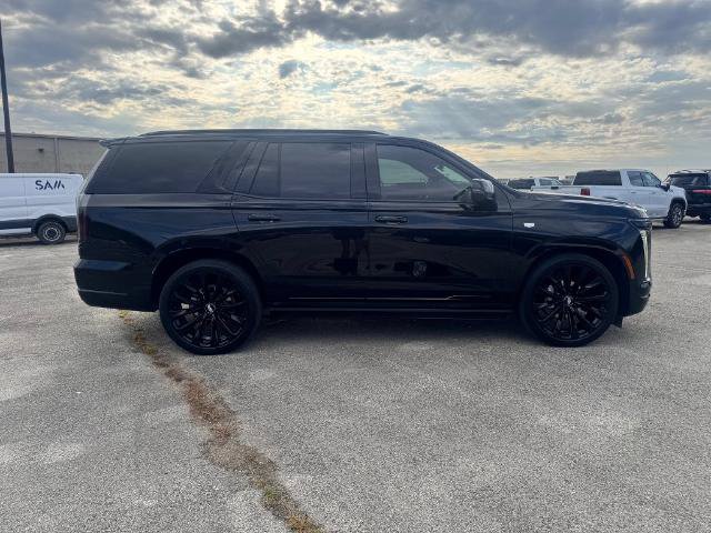 Used 2026 Cadillac Escalade Platinum Sport w/ LPO, ONYX Package AWD/4WD image 10