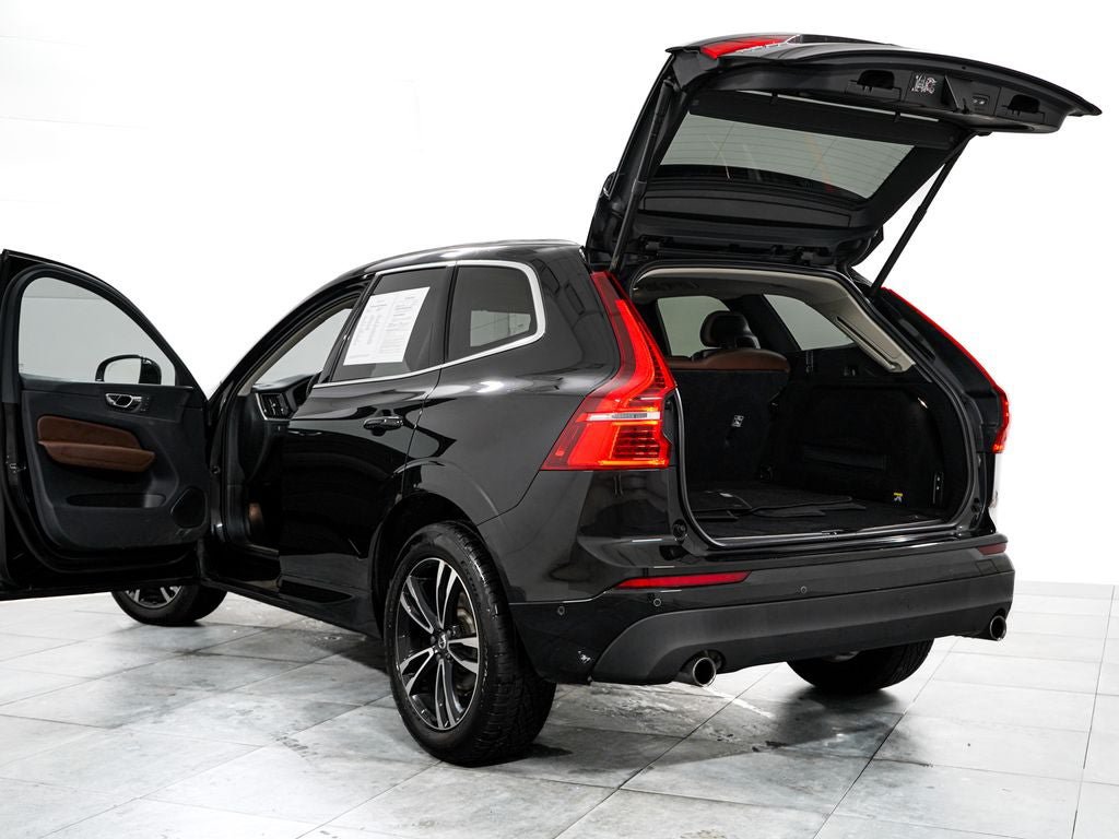 Used 2019 Volvo XC60 T5 Momentum w/ Premium Package AWD/4WD image 13