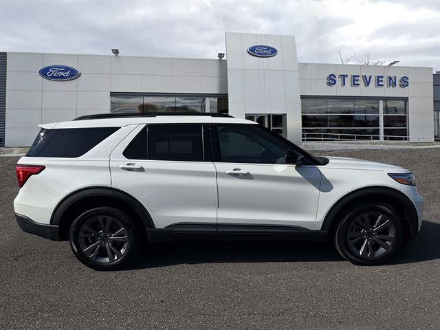 Certified 2023 Ford Explorer XLT w/ Equipment Group 202A AWD/4WD image 38