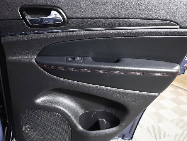 Used 2021 Jeep Grand Cherokee Trailhawk w/ Trailhawk Luxury Group image 34