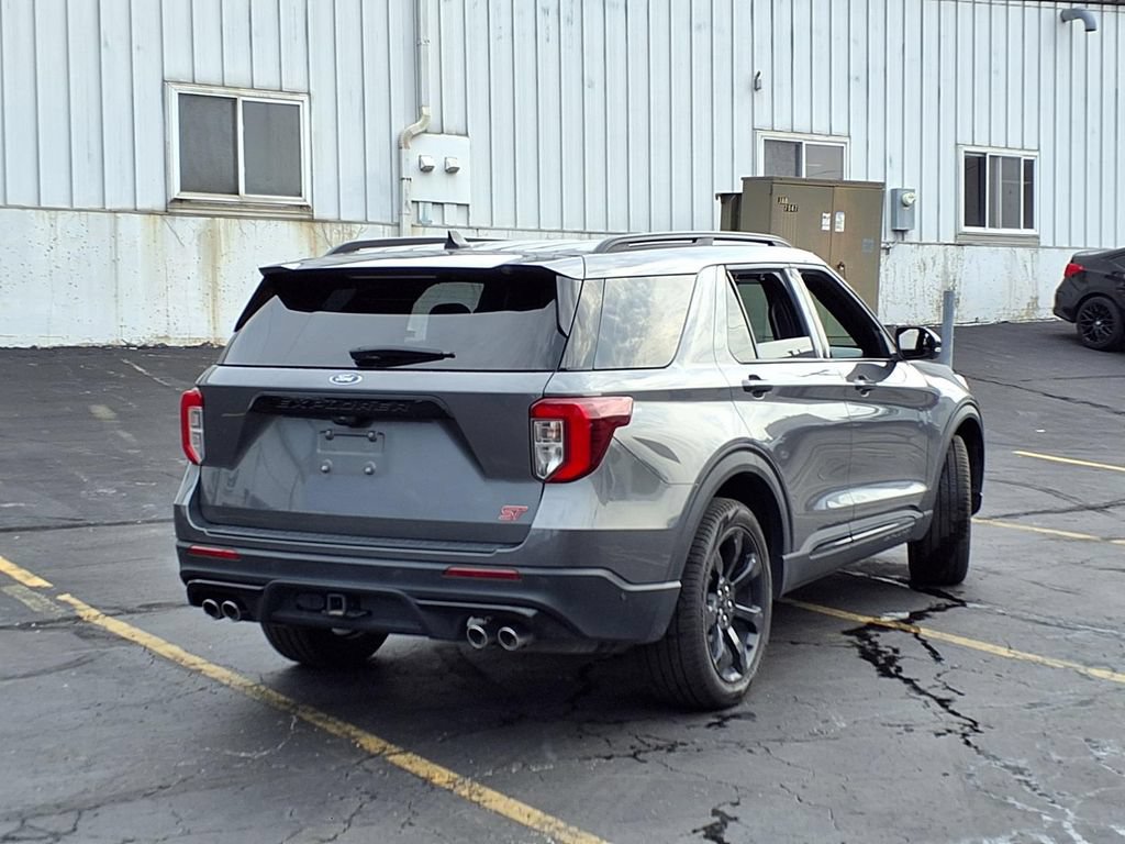 Certified 2023 Ford Explorer ST w/ Equipment Group 401A AWD/4WD image 3