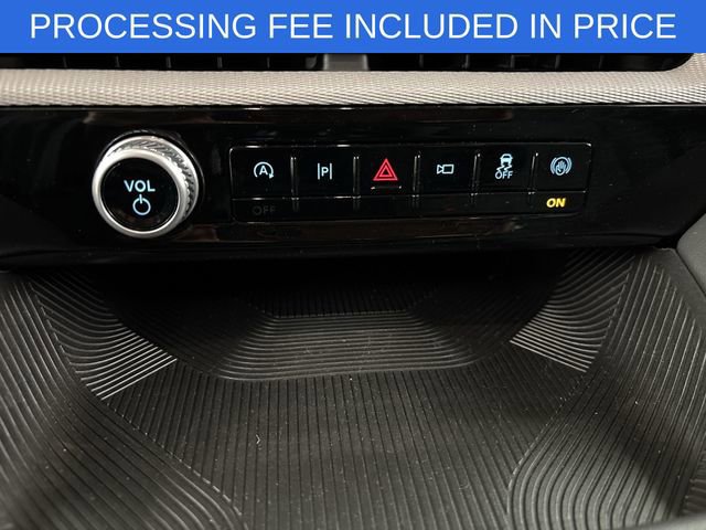 Certified 2025 Ford Explorer Active AWD/4WD image 33