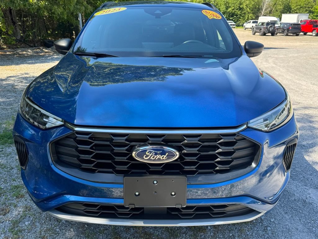 Certified 2023 Ford Escape ST-Line w/ Tech Pack #1 AWD/4WD image 2