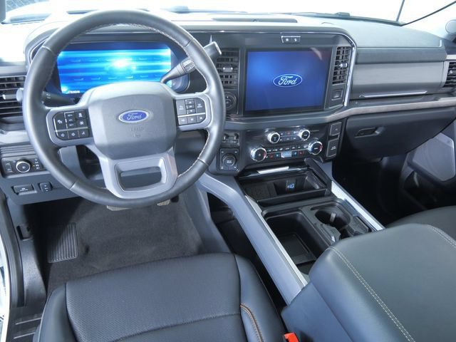 Certified 2025 Ford F350 Lariat w/ Lariat Ultimate Package AWD/4WD image 3