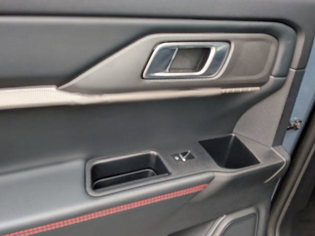 Certified 2025 Ford Explorer ST-Line w/ Premium Package image 28