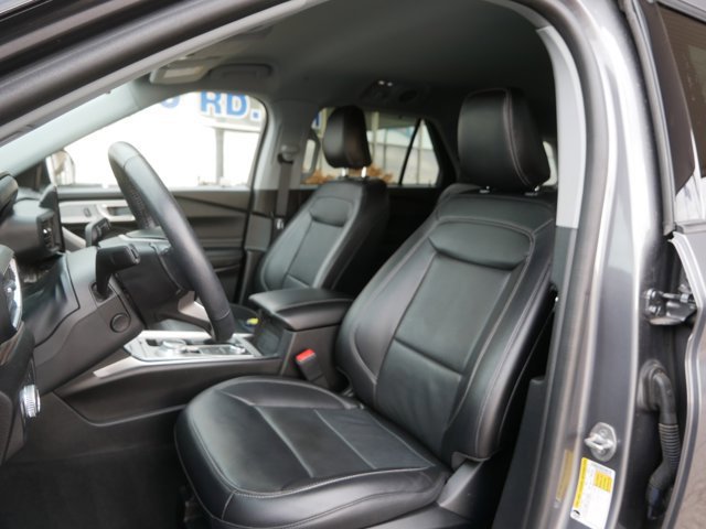 Certified 2022 Ford Explorer Limited w/ Hybrid Equipment Group 310A image 11