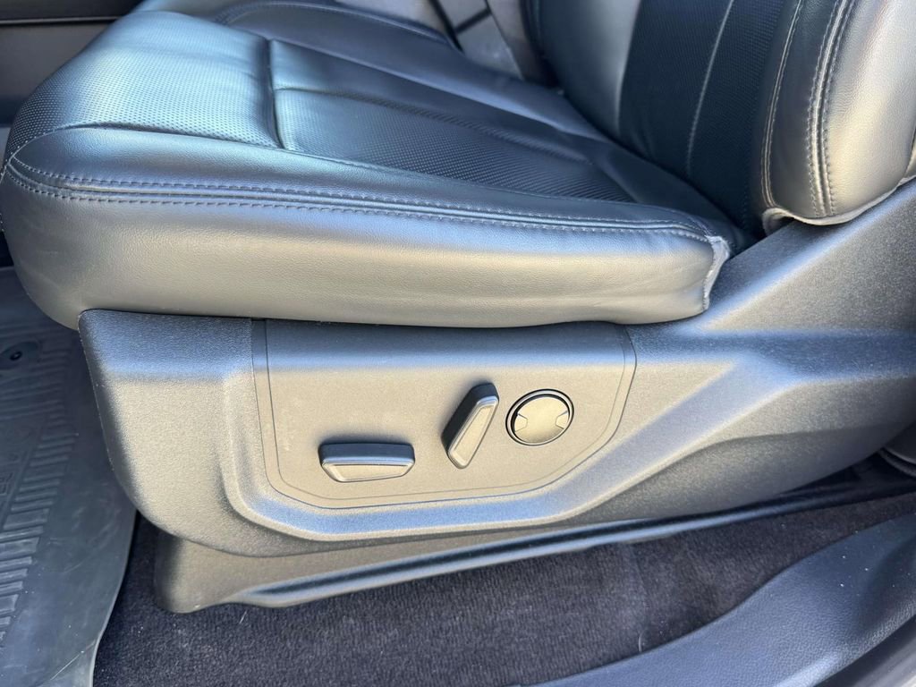 Certified 2022 Ford Expedition XLT image 24