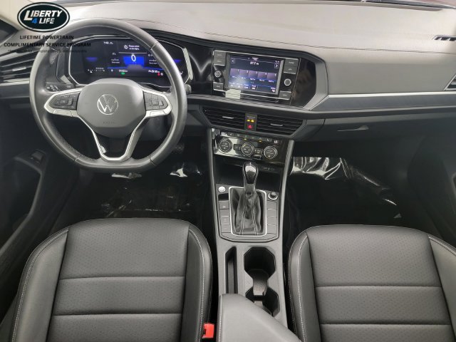 Used 2024 Volkswagen Jetta SE FWD image 22
