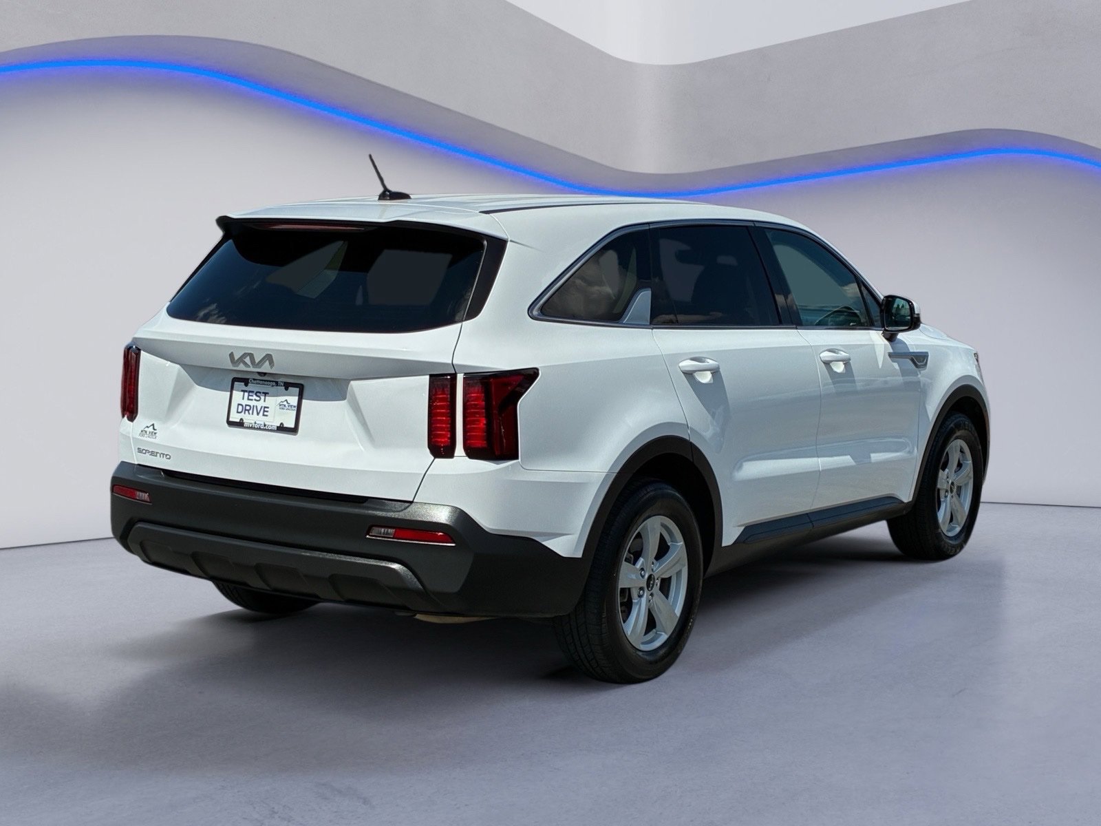 Used 2023 Kia Sorento LX FWD image 6