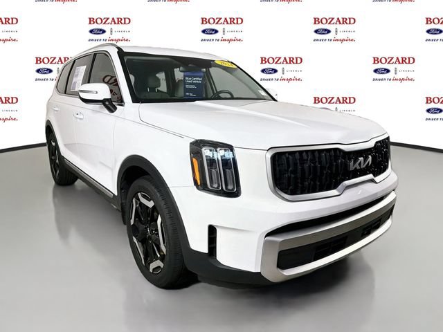 Used 2024 Kia Telluride EX w/ EX Captain's Chair Package