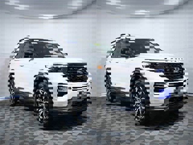 Certified 2022 Ford Explorer ST-Line w/ Class IV Trailer Tow Package